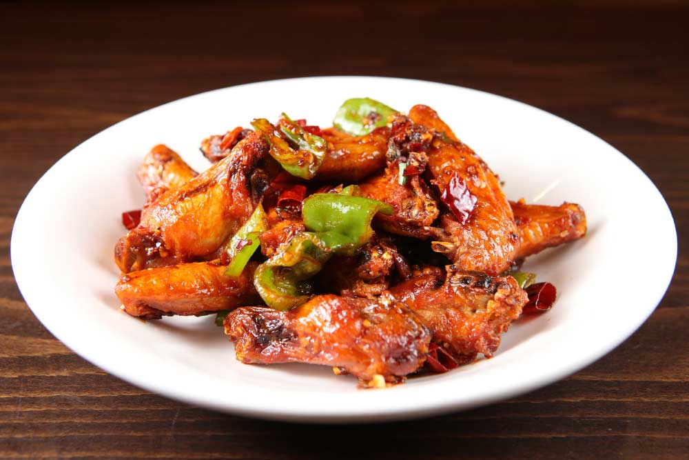  spicy fried chichicken wings 炸辣鸡翅  <img title='Spicy & Hot' align='absmiddle' src='/css/spicy.png' /> <img title='Spicy & Hot' align='absmiddle' src='/css/spicy.png' />