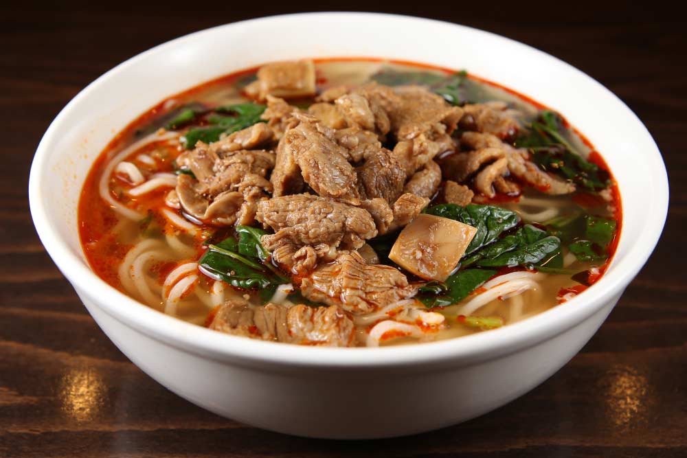 t01. beef noodle soup 牛肉麵[spicy]