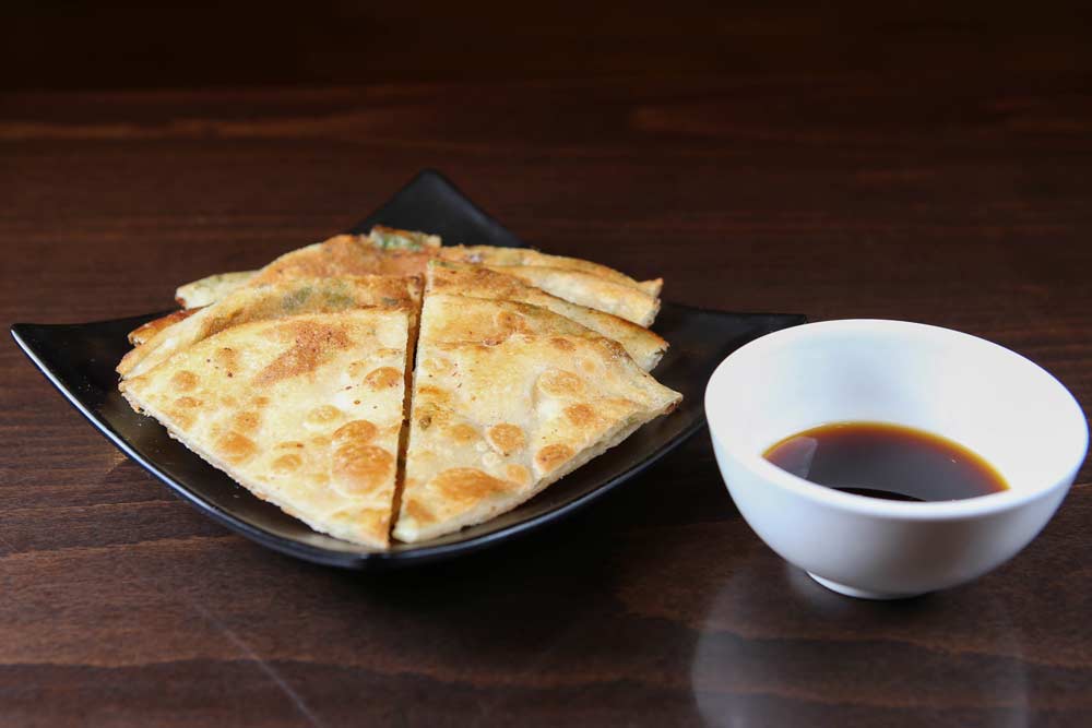 scalllion pancake 葱油饼