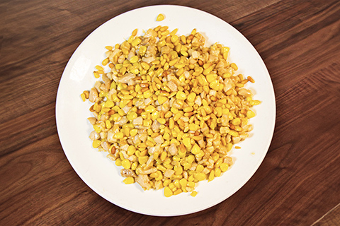 golden harmony chicken & pine nuts 松香金玉满堂鸡
